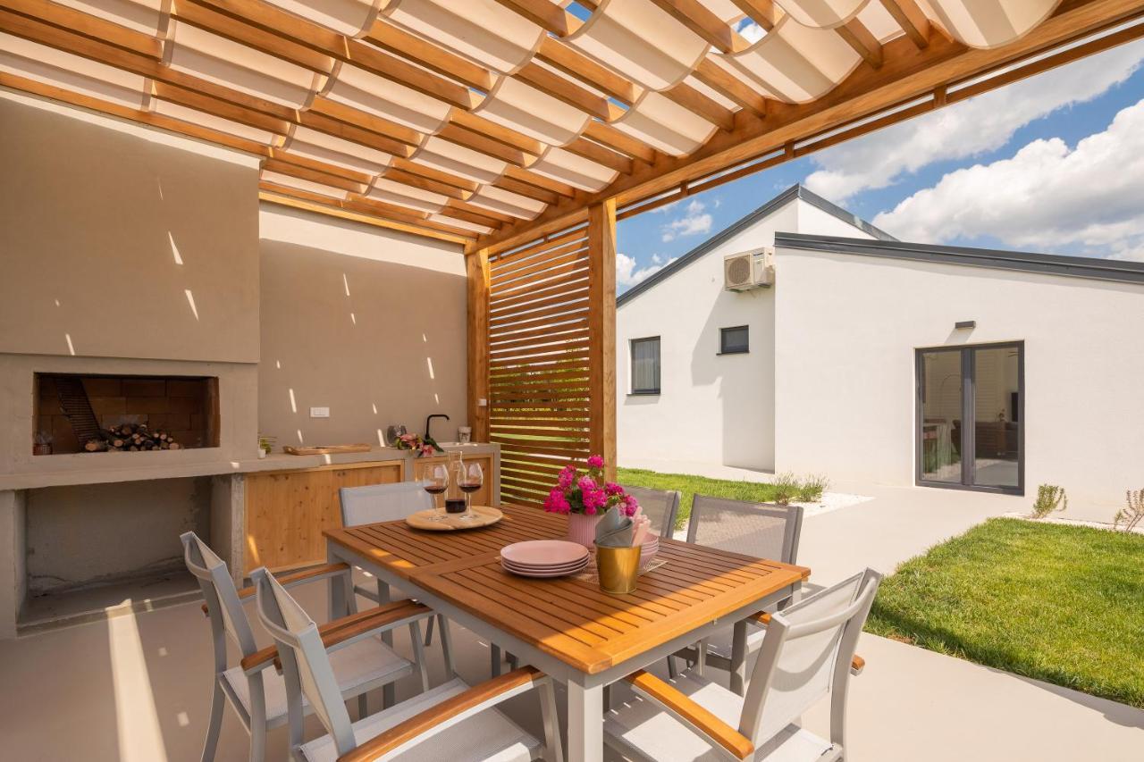 Bandelli Villas Oklaj Extérieur photo